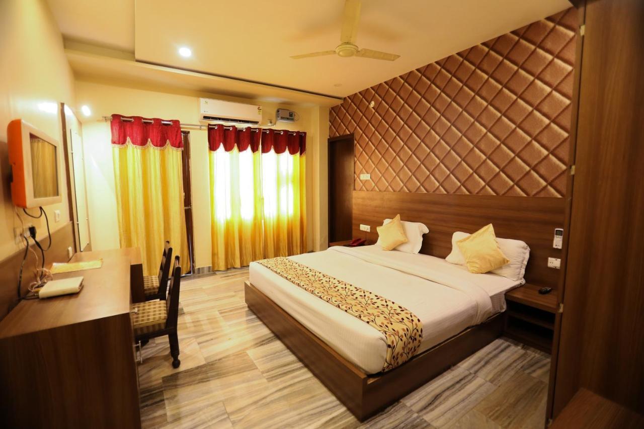 Hotel Vishwanath 바라나시 외부 사진